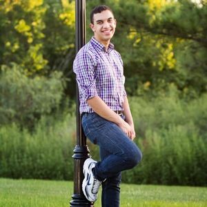 Meet your Posher, Camilo